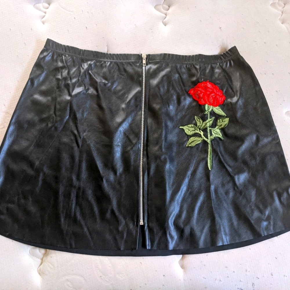 Plus size pleather skirt